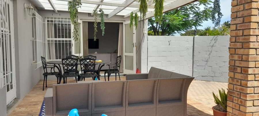 To Let 3 Bedroom Property for Rent in Edgemead Western Cape